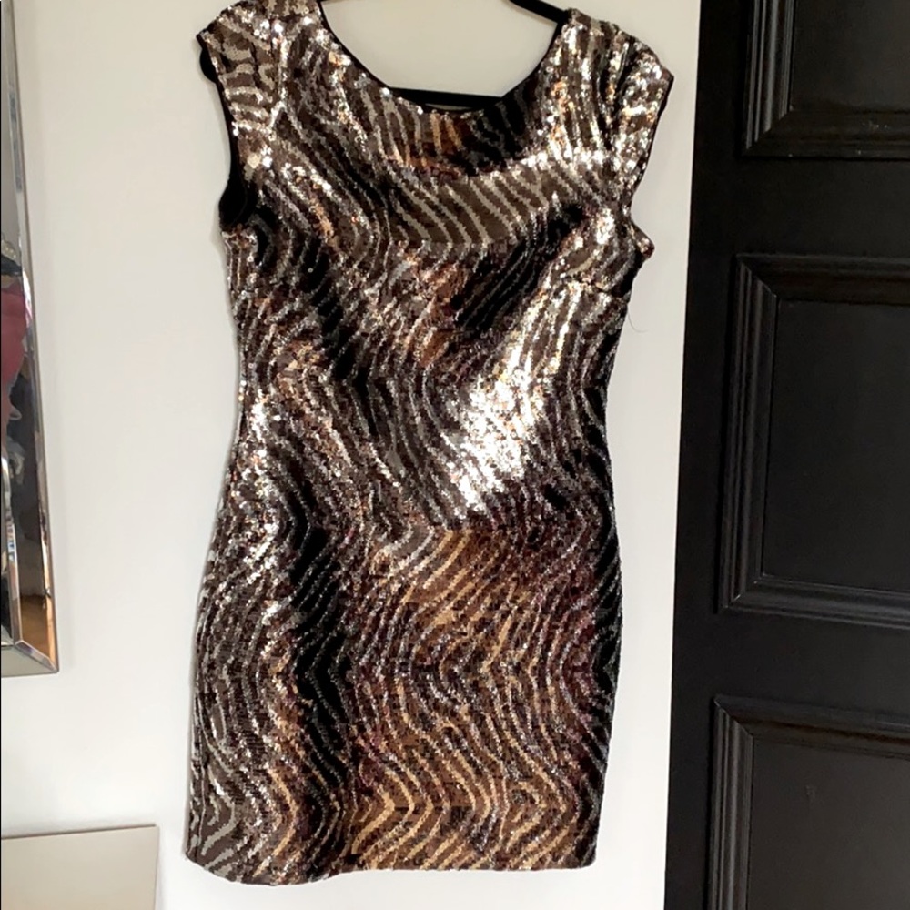 Glittery beauty mini